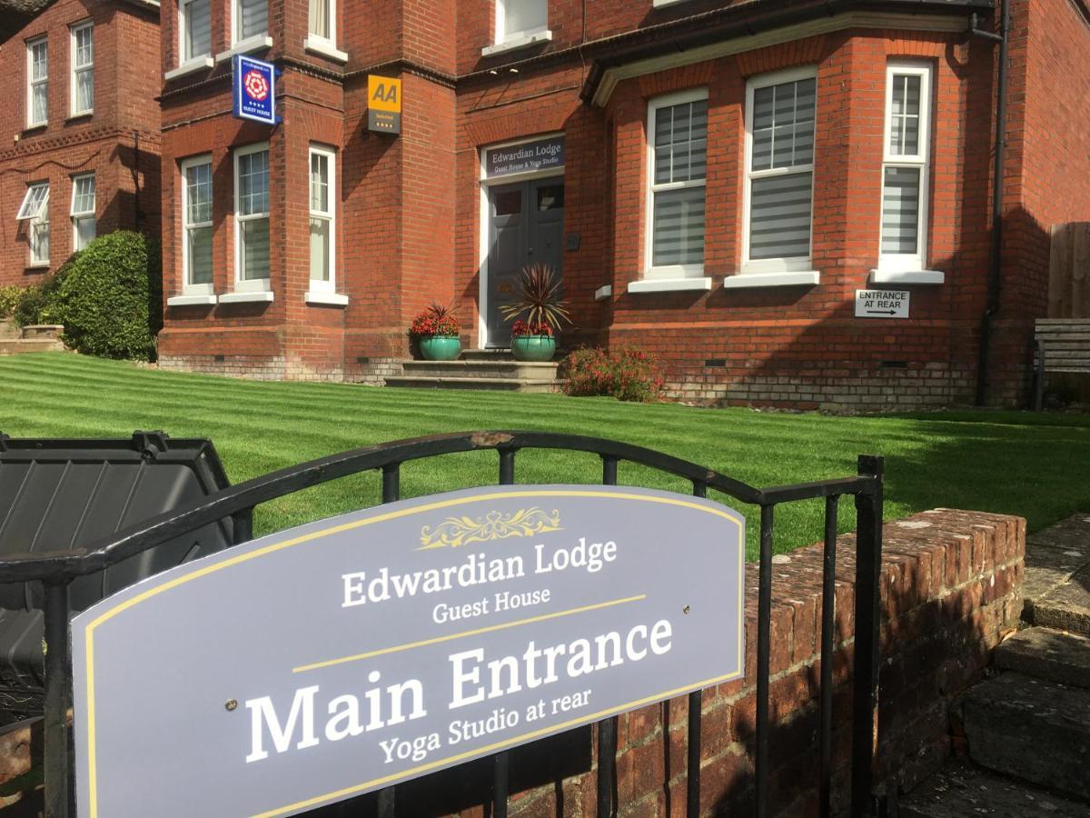 The Edwardian Lodge Guest House Salisbury Extérieur photo