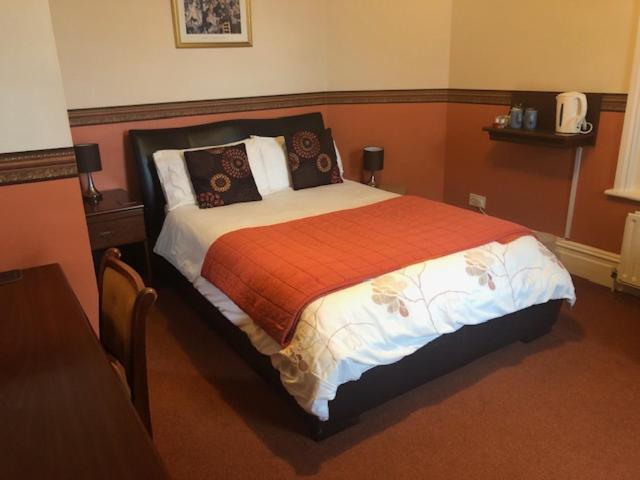 The Edwardian Lodge Guest House Salisbury Extérieur photo